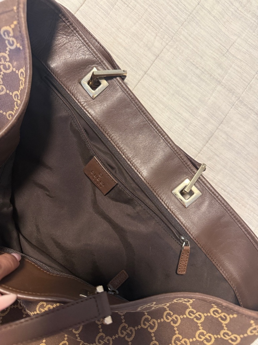 Gucci Brown GG Supreme Canvas Tote with Dark Brown Leather Handles - Picture 11 of 14